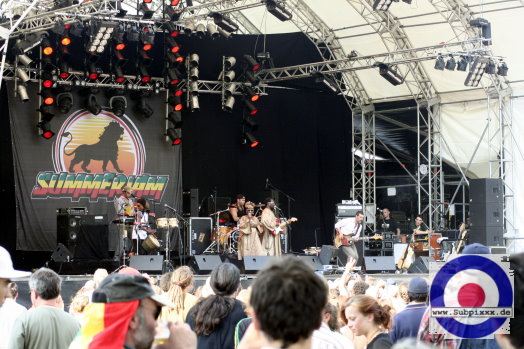 Amadou + Mariam (RMM) 20. Summer Jam Festival, Fuehlinger See Koeln - Green Stage 09. Juli 2005 (15).jpg